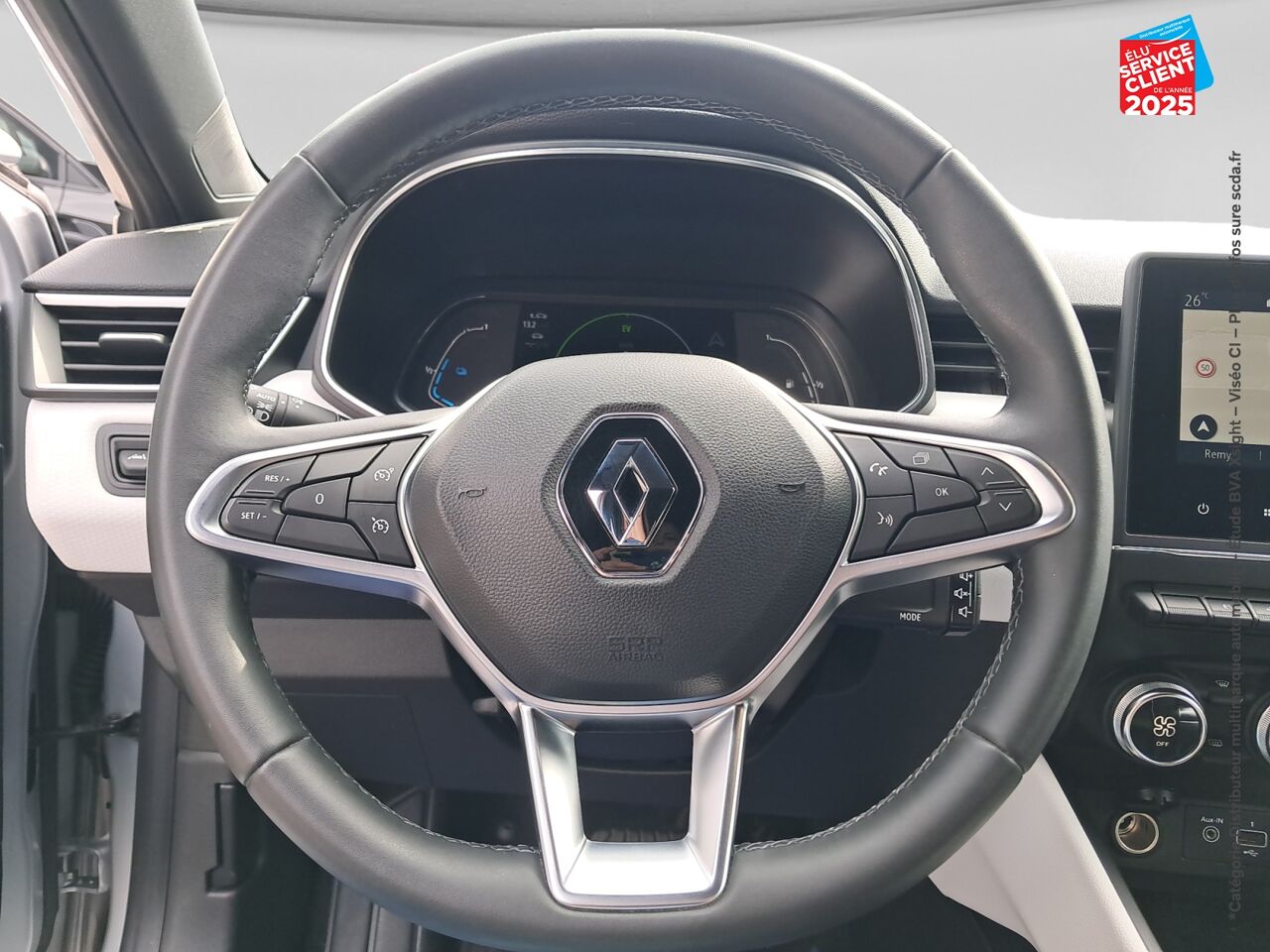 Véhicule d'occasion RENAULT CLIO 1.6 E-TECH 140CH INTENS chez Toyota Thionville