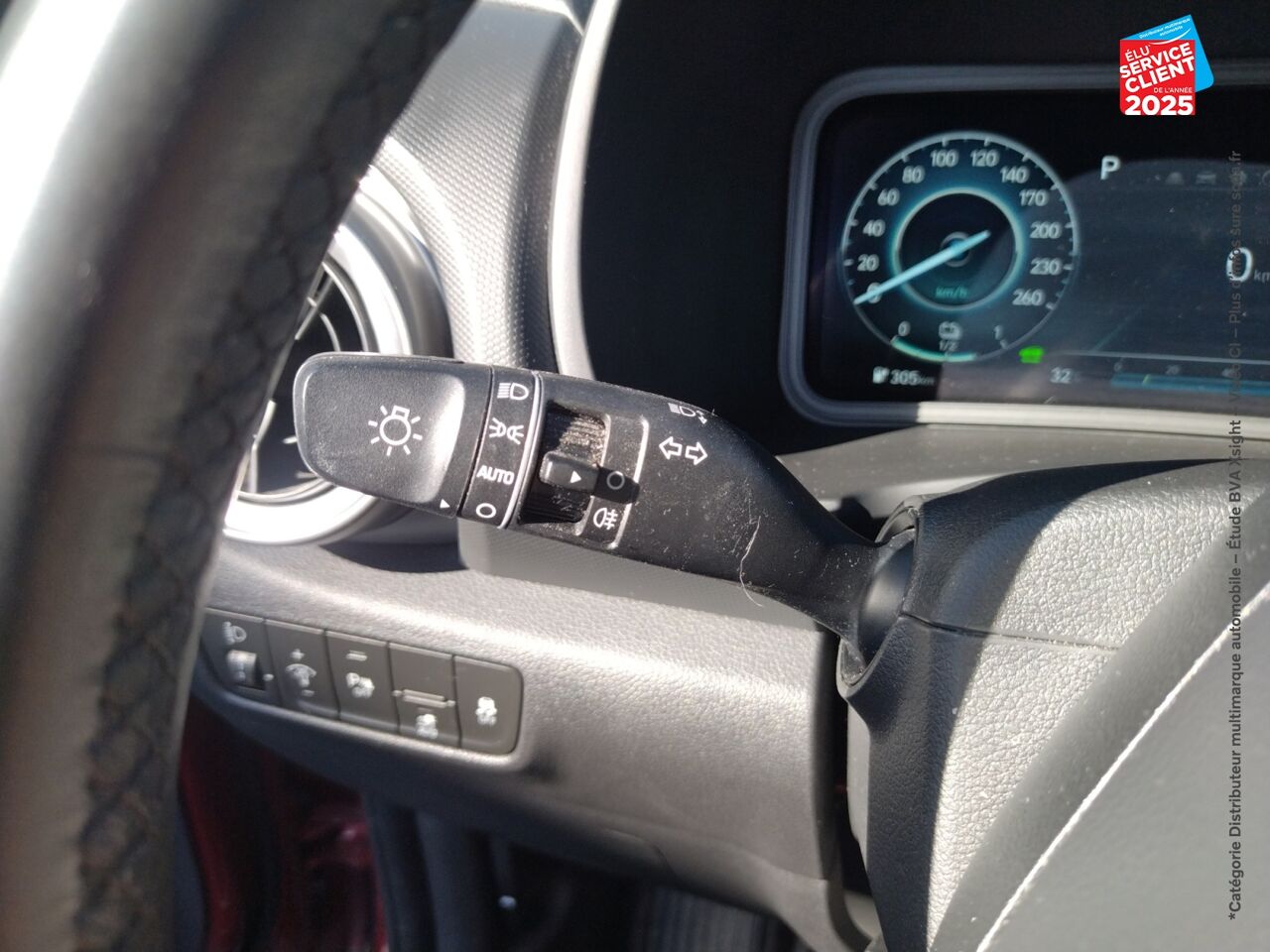 Véhicule d'occasion HYUNDAI KONA ELECTRIC 64KWH - 204CH INTUITIVE CAMERA chez Hyundai Epernay