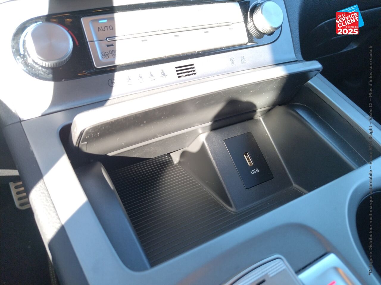 Véhicule d'occasion HYUNDAI KONA ELECTRIC 64KWH - 204CH INTUITIVE CAMERA chez Hyundai Epernay