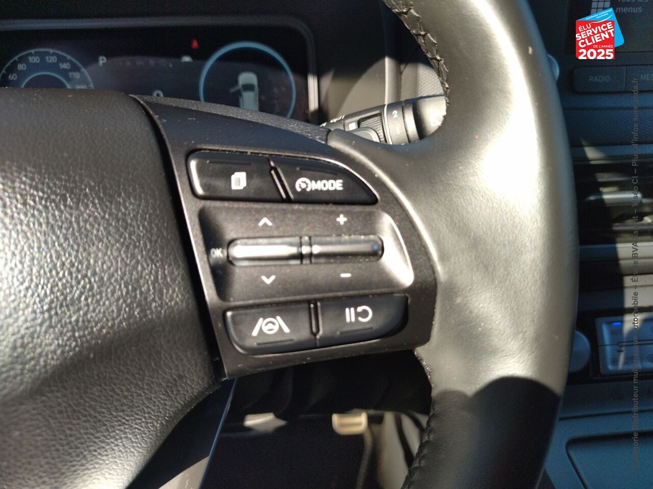 Véhicule d'occasion HYUNDAI KONA ELECTRIC 64KWH - 204CH INTUITIVE CAMERA chez Hyundai Epernay