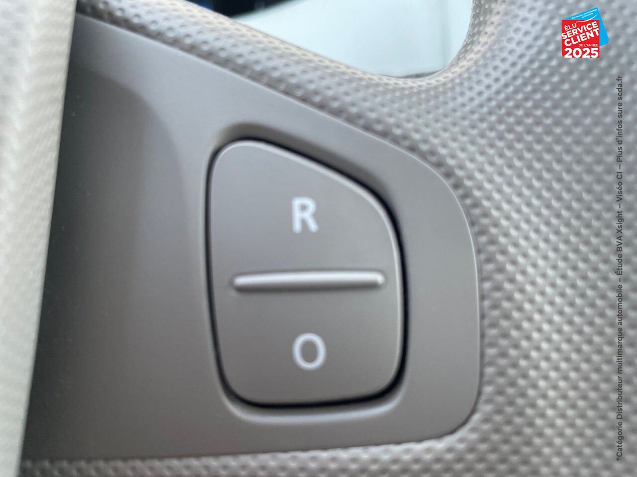 Véhicule d'occasion RENAULT ZOE CITY CHARGE NORMALE R90 chez Renault Colmar