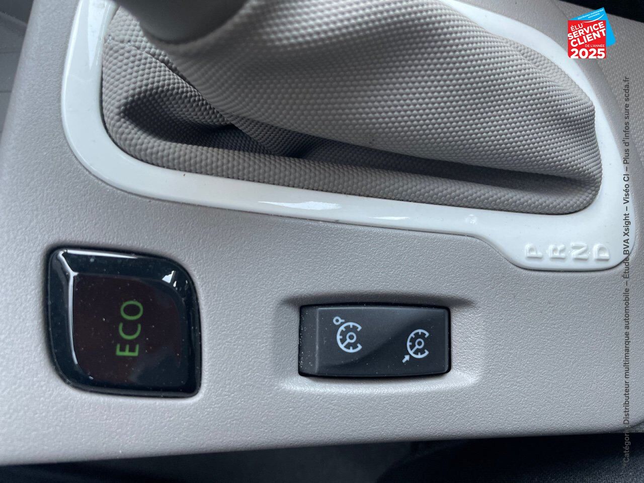 Véhicule d'occasion RENAULT ZOE CITY CHARGE NORMALE R90 chez Renault Colmar
