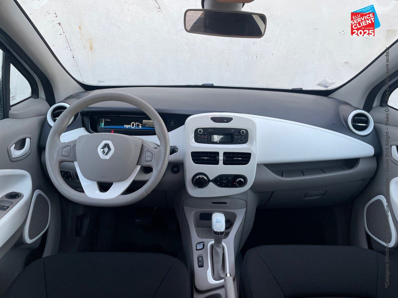 Véhicule d'occasion RENAULT ZOE CITY CHARGE NORMALE R90 chez Renault Colmar