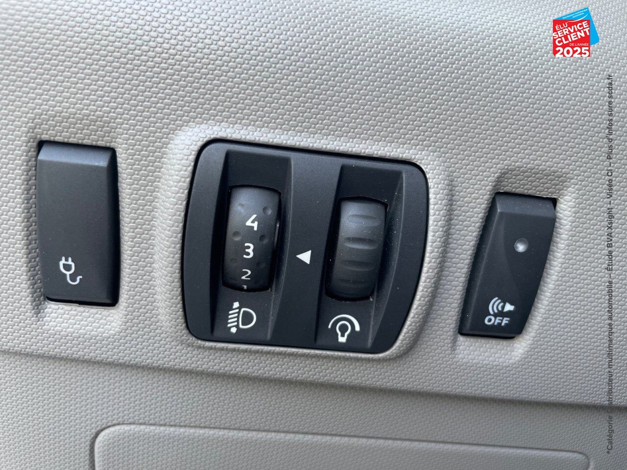 Véhicule d'occasion RENAULT ZOE CITY CHARGE NORMALE R90 chez Renault Colmar