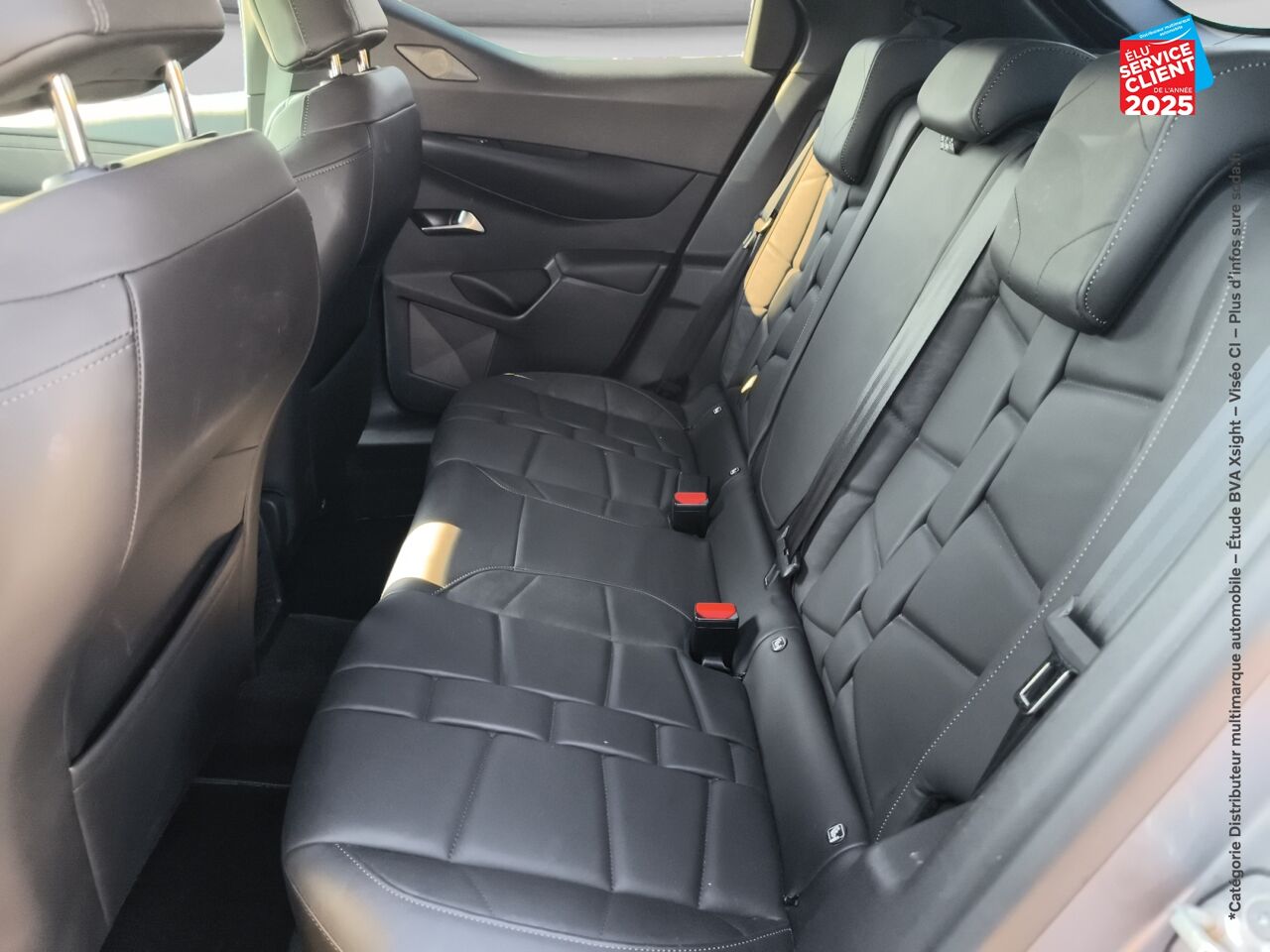 Véhicule d'occasion DS DS 3 CROSSBACK PURETECH 155CH GRAND CHIC AUTOMATIQUE SIEGES CHAUF/CUIR GPS CAMERA CARPLAY chez Renault Saint-Louis