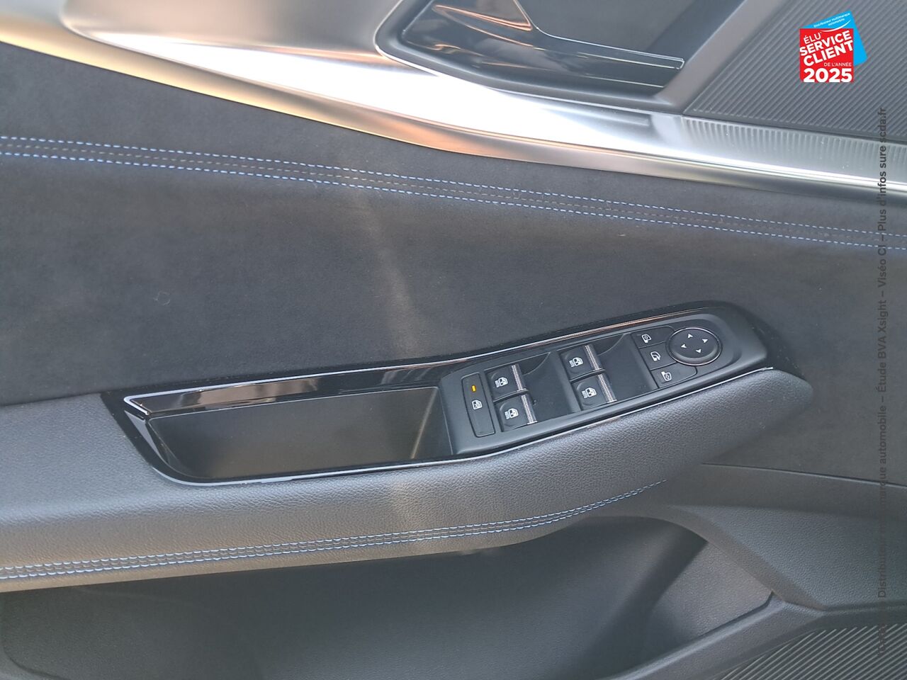 Véhicule d'occasion RENAULT ESPACE 1.2 E-TECH FULL HYBRID 200CH ESPRIT ALPINE TPANO SIEGE CHAUF VOLANT CHAUF GPS chez Renault Saint-Louis