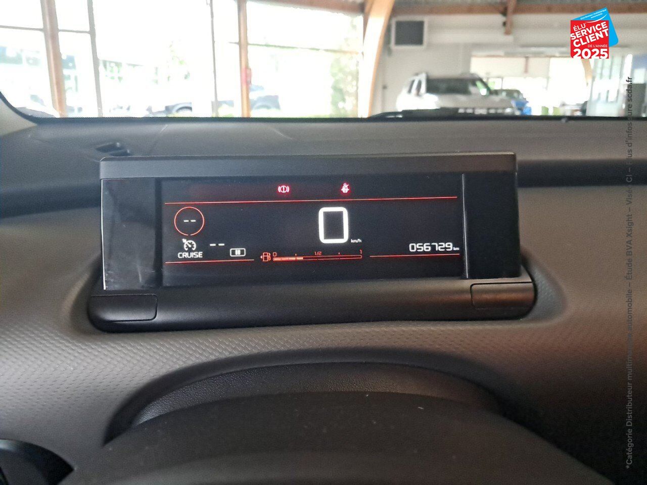 Véhicule d'occasion CITROEN C4 CACTUS PURETECH 110CH SS SHINE E6.D chez Renault Saint-Louis