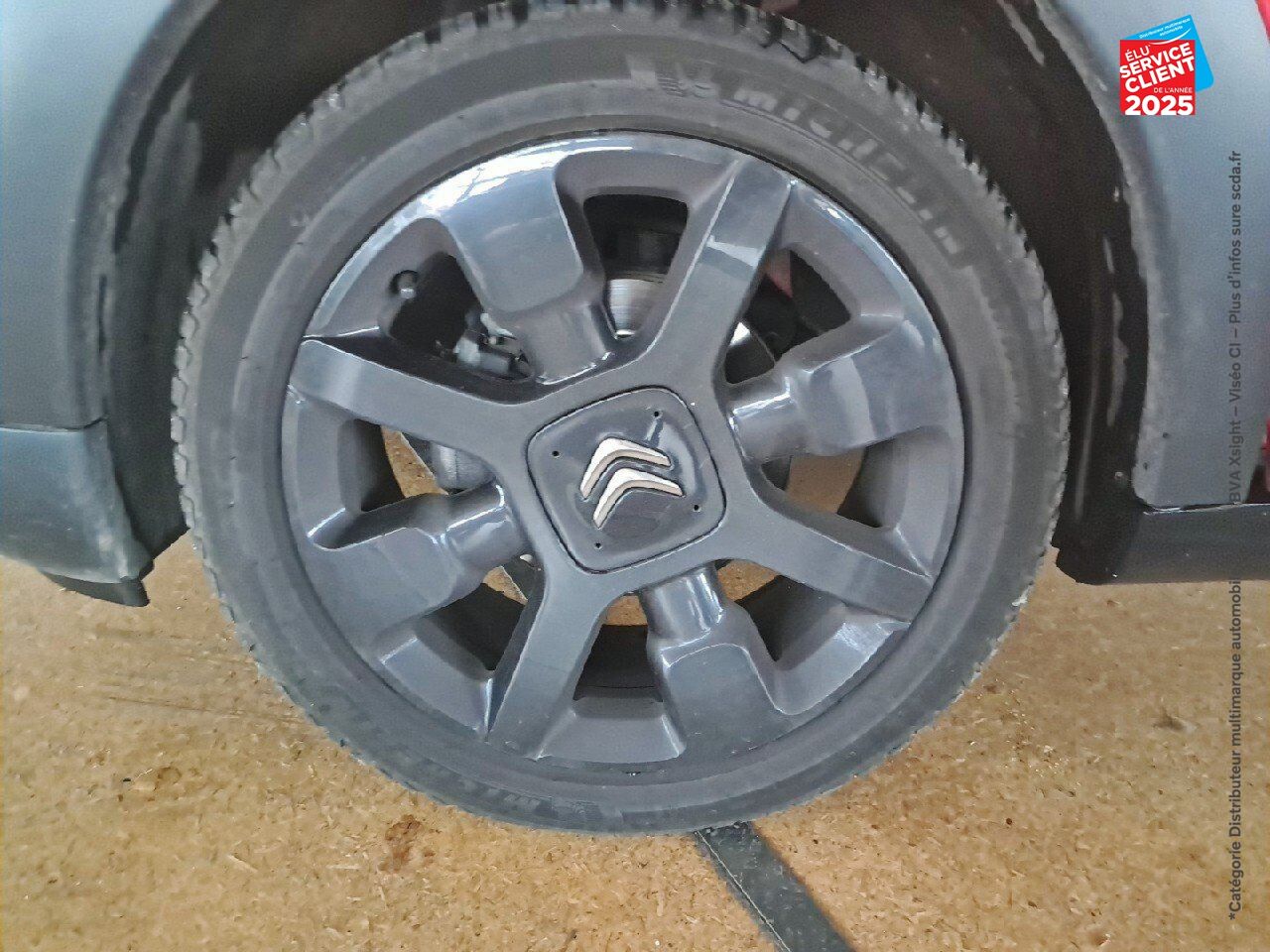 Véhicule d'occasion CITROEN C4 CACTUS PURETECH 110CH SS SHINE E6.D chez Renault Saint-Louis