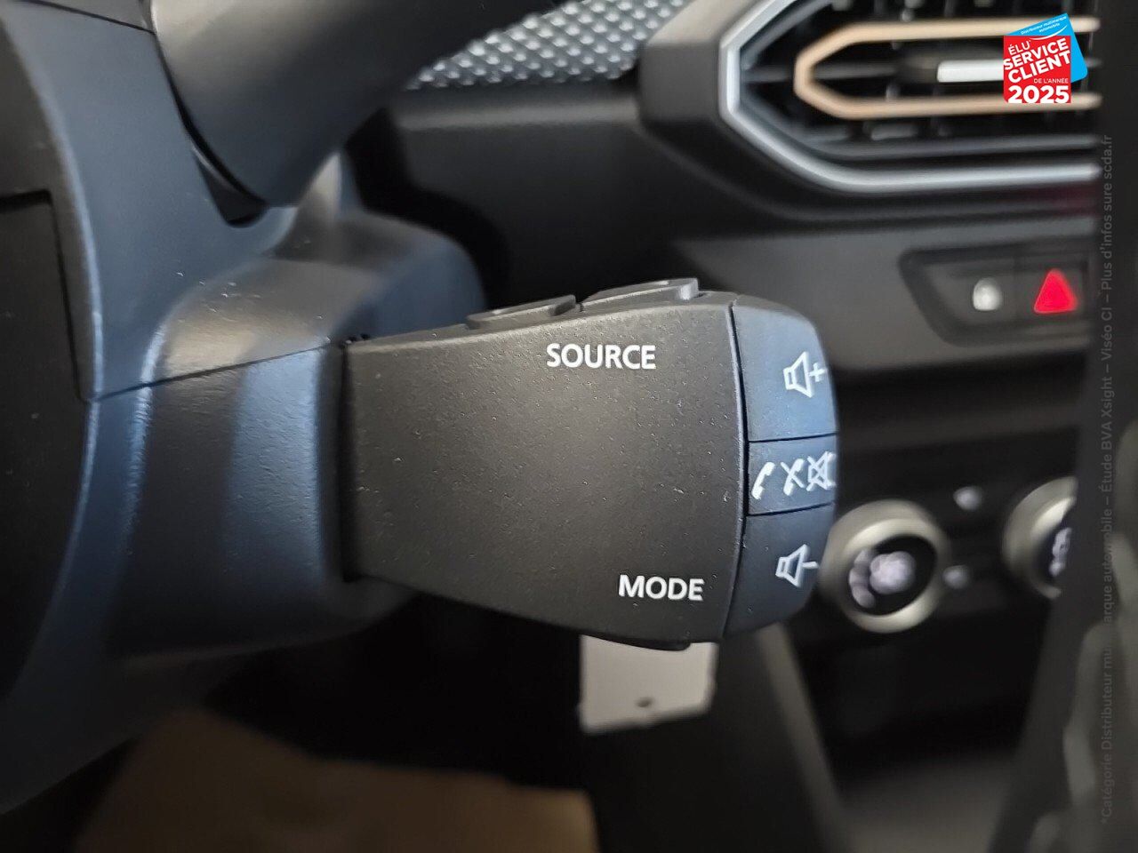 Véhicule d'occasion DACIA SANDERO 1.0 ECO-G 100CH STEPWAY EXPRESSION GPS CAMERA chez Peugeot Hirson