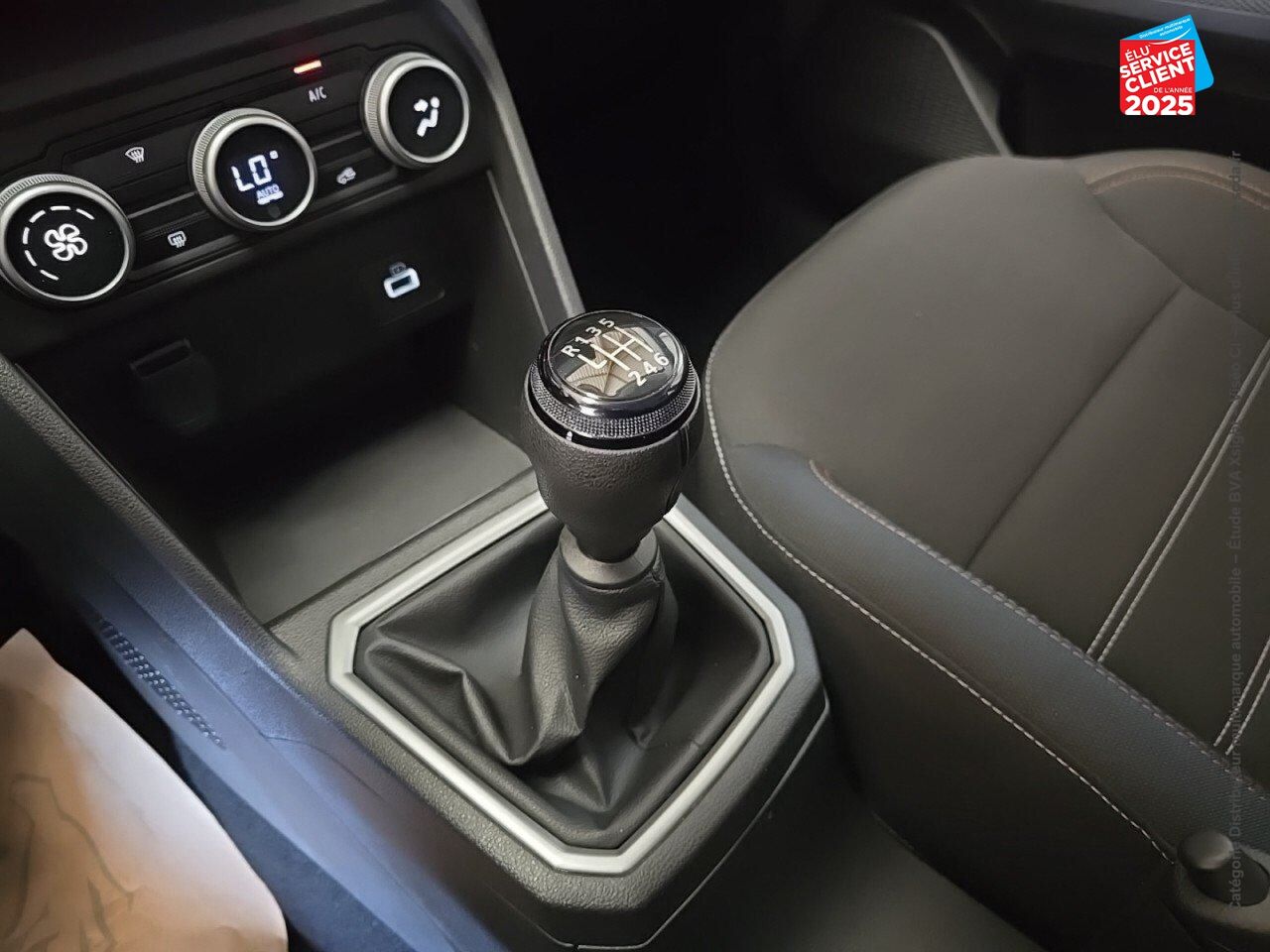 Véhicule d'occasion DACIA SANDERO 1.0 ECO-G 100CH STEPWAY EXPRESSION GPS CAMERA chez Peugeot Hirson