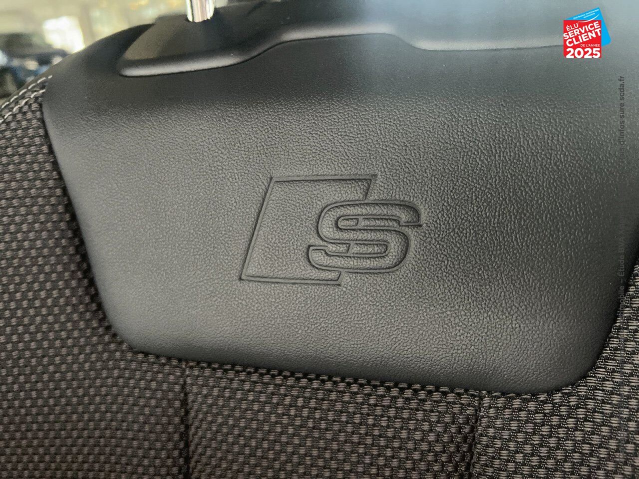 Véhicule d'occasion AUDI A4 35 TFSI 150CH S LINE S TRONIC 7 GPS CAMERA RADAR AR AV chez BMW Dole