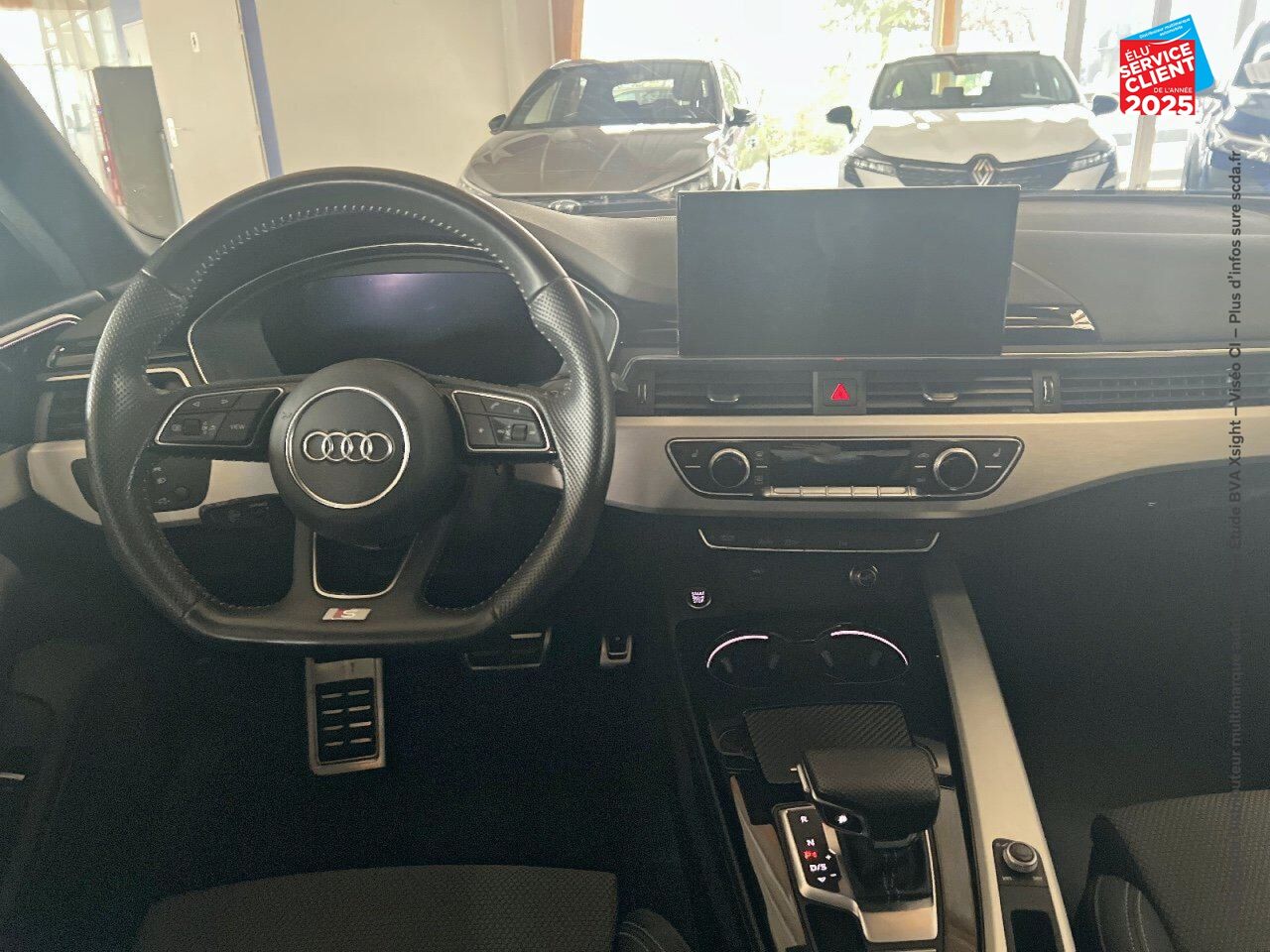 Véhicule d'occasion AUDI A4 35 TFSI 150CH S LINE S TRONIC 7 GPS CAMERA RADAR AR AV chez BMW Dole