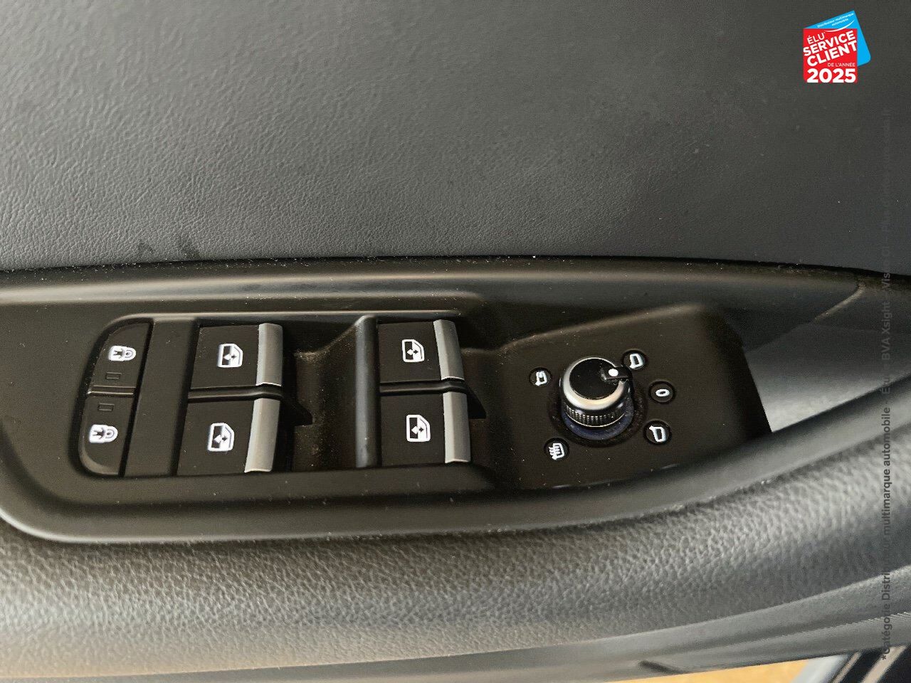 Véhicule d'occasion AUDI A4 35 TFSI 150CH S LINE S TRONIC 7 GPS CAMERA RADAR AR AV chez BMW Dole