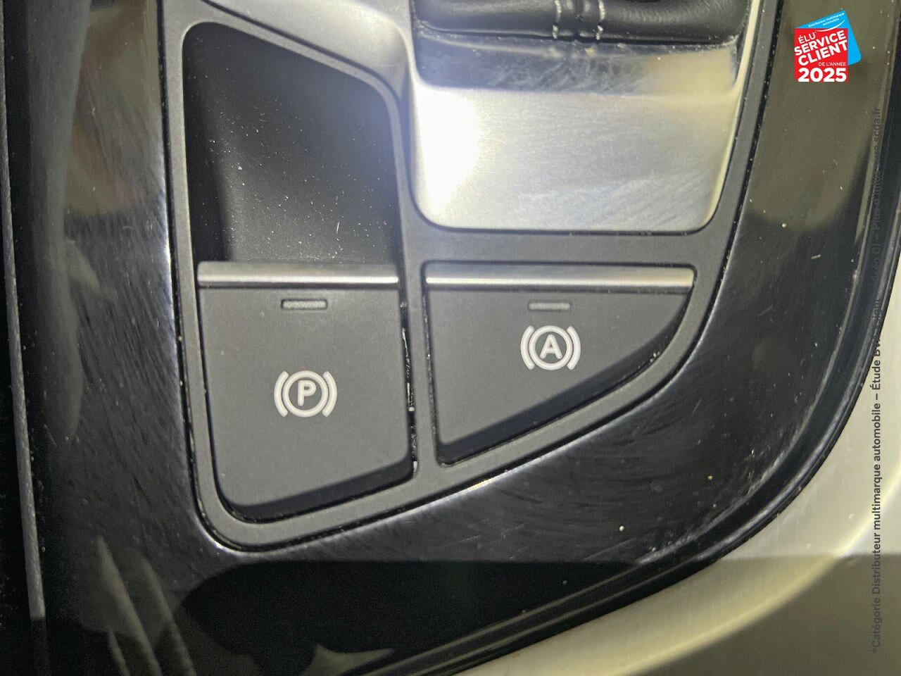 Véhicule d'occasion AUDI A4 35 TFSI 150CH S LINE S TRONIC 7 GPS CAMERA RADAR AR AV chez BMW Dole