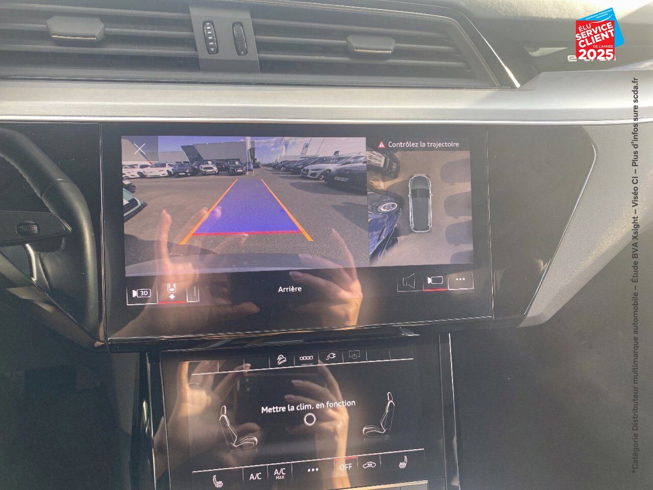 Véhicule d'occasion AUDI E-TRON 50 313CH AVUS E-QUATTRO 9CV CUIR GPS CAMERA chez MINI Besançon