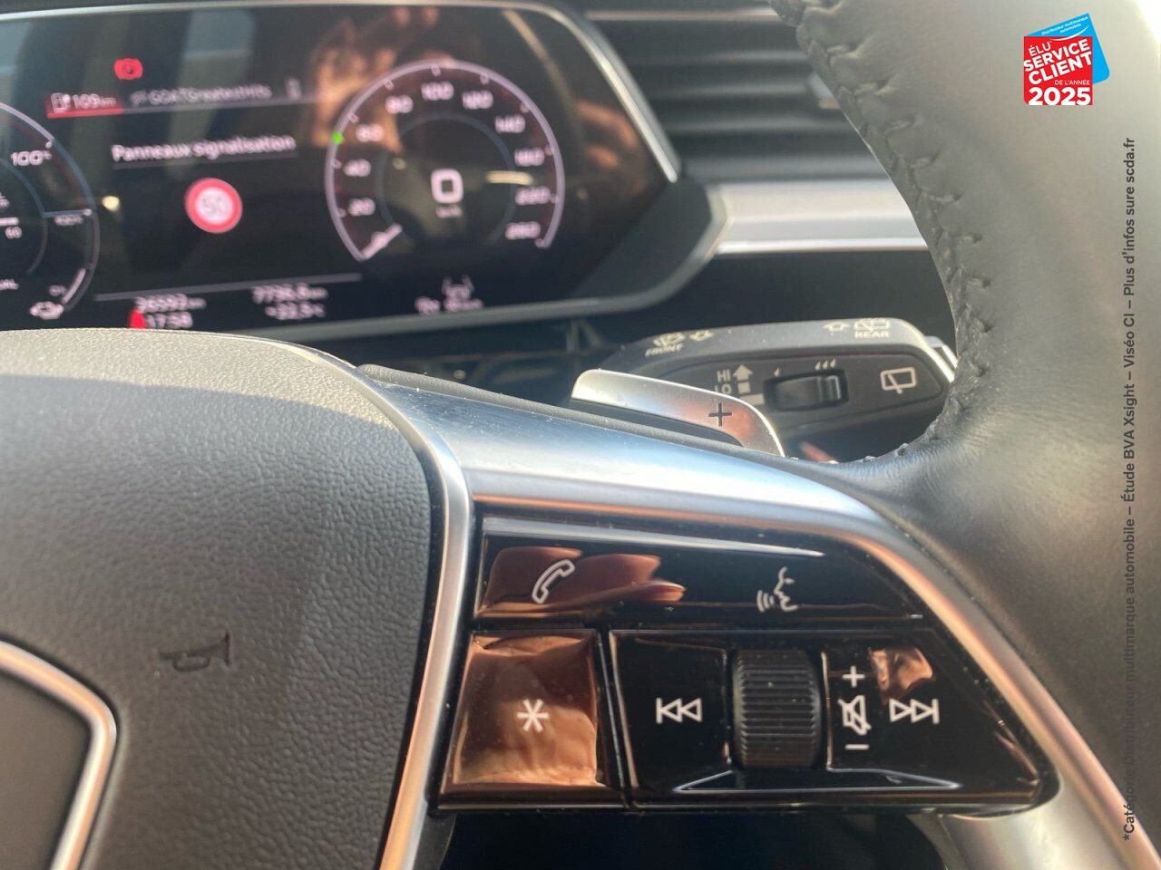 Véhicule d'occasion AUDI E-TRON 50 313CH AVUS E-QUATTRO 9CV CUIR GPS CAMERA chez MINI Besançon