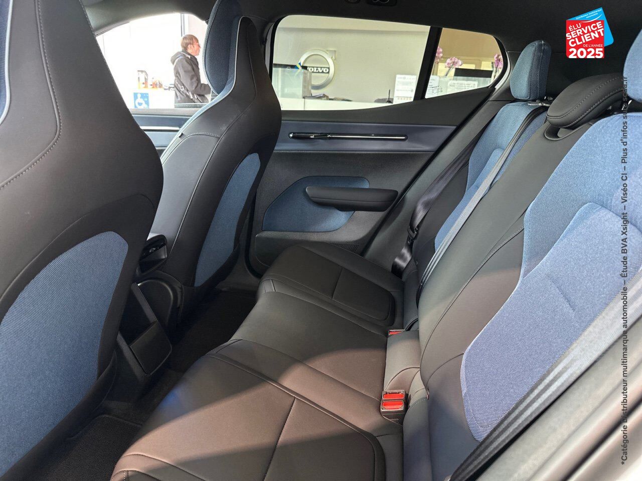 Véhicule d'occasion VOLVO EX30 SINGLE EXTENDED RANGE 272CH PLUS chez Opel Besançon