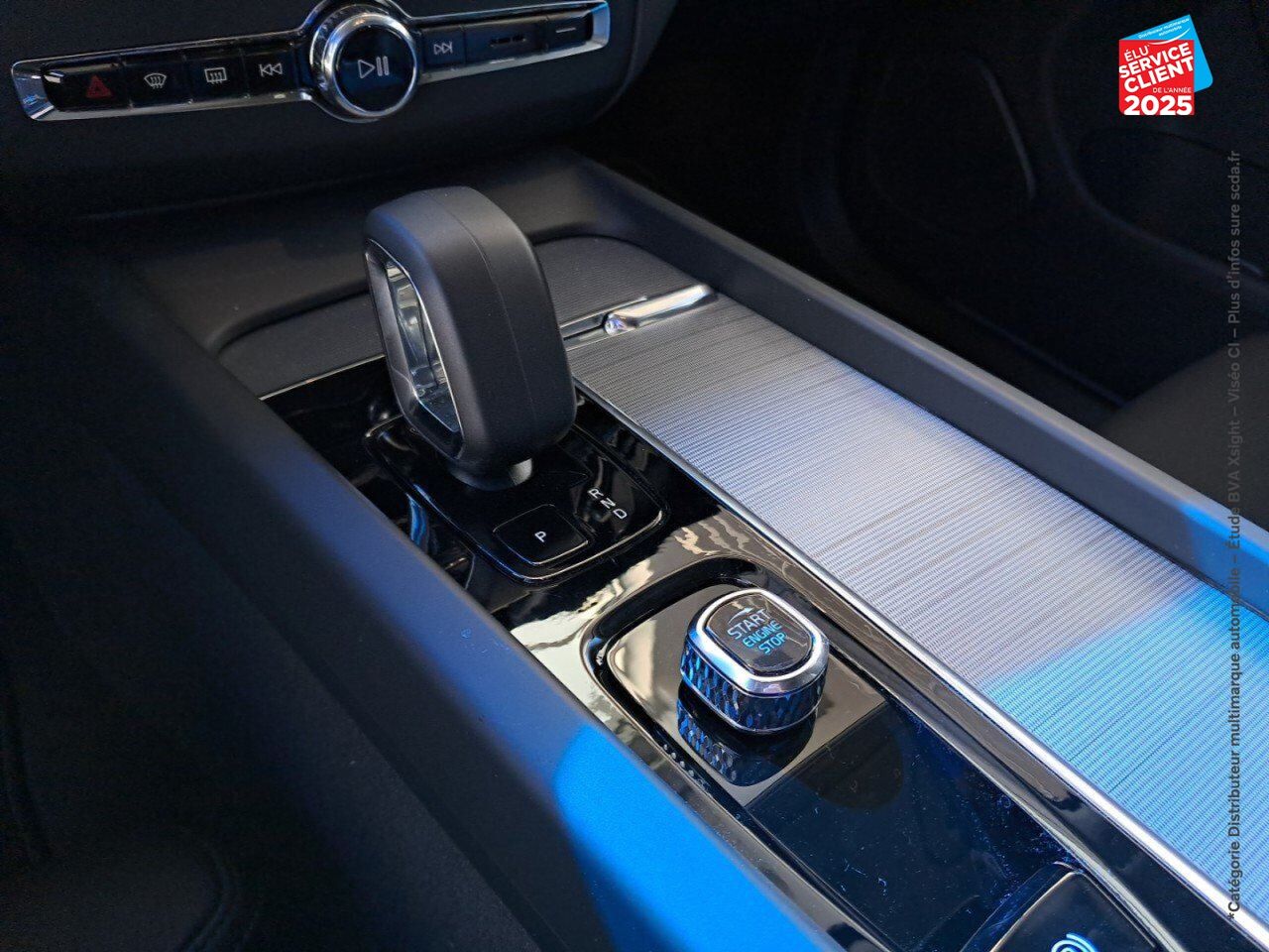 Véhicule neuf VOLVO XC60 T6 HYBRIDE RECHARGEABLE 253 + 145CH ULTRA STYLE DARK GEARTRONIC 8 AWD chez Volvo Strasbourg