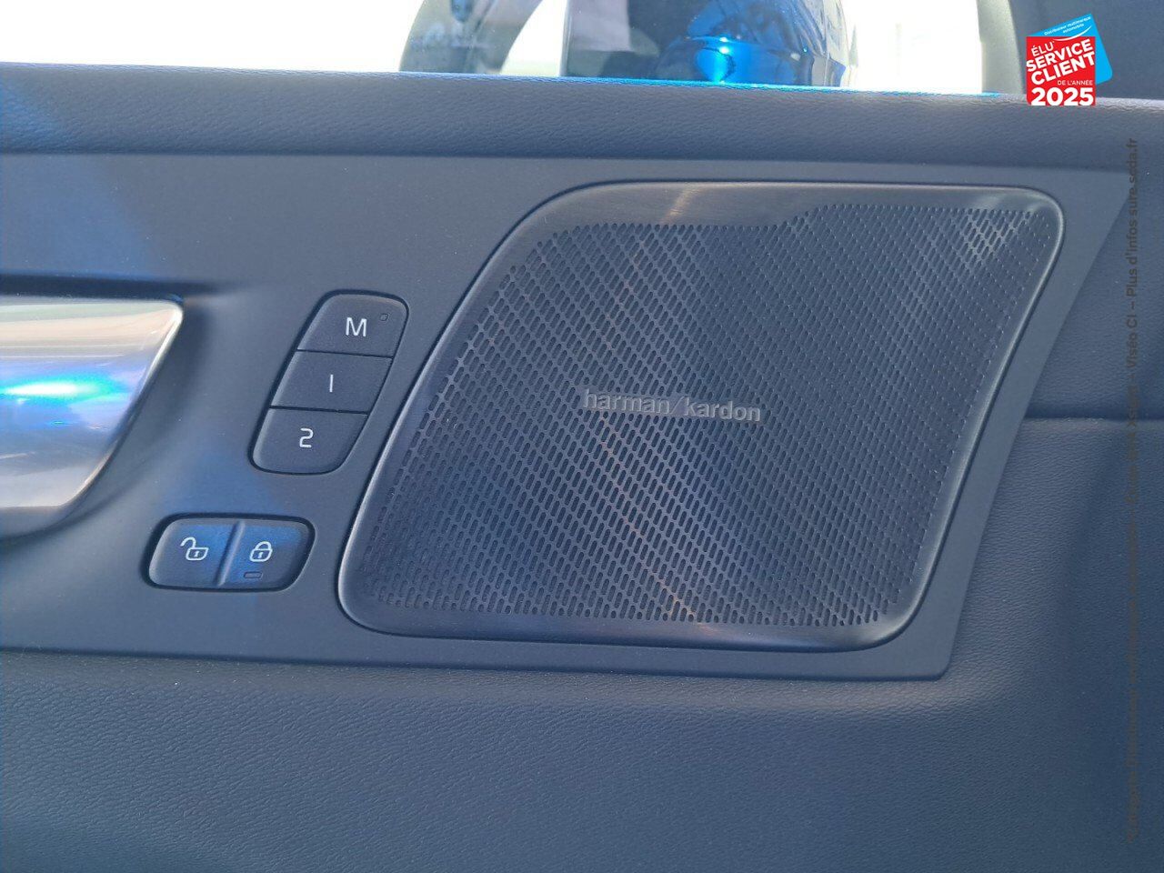 Véhicule neuf VOLVO XC60 T6 HYBRIDE RECHARGEABLE 253 + 145CH ULTRA STYLE DARK GEARTRONIC 8 AWD chez Volvo Strasbourg