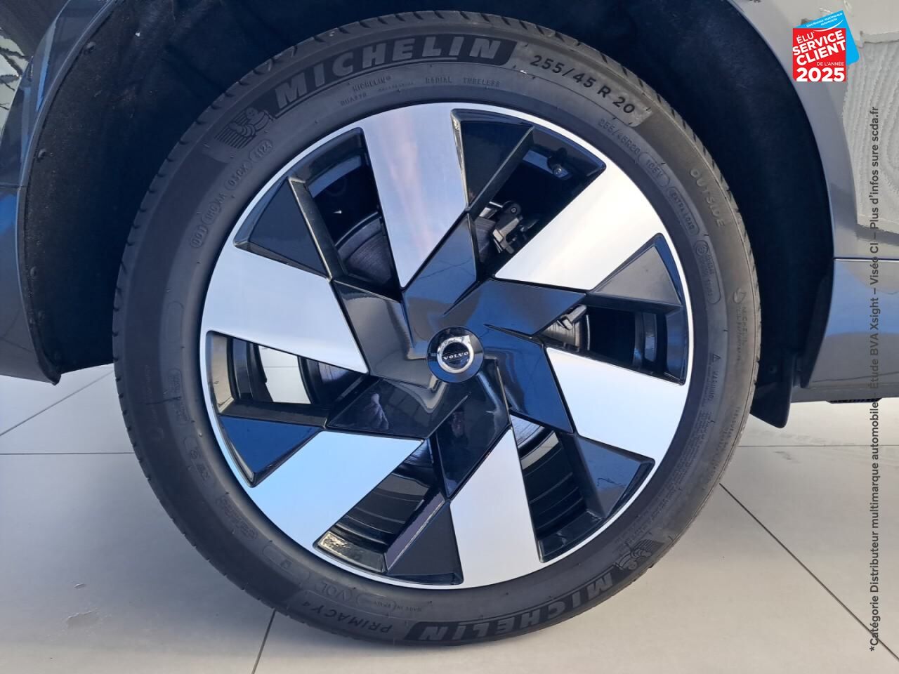 Véhicule neuf VOLVO XC60 T6 HYBRIDE RECHARGEABLE 253 + 145CH ULTRA STYLE DARK GEARTRONIC 8 AWD chez Volvo Strasbourg