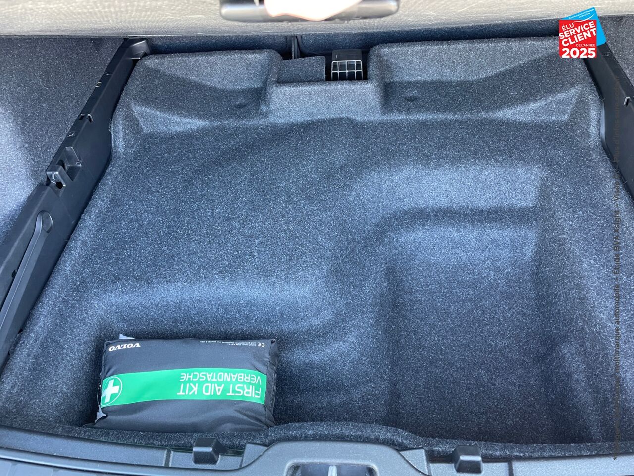 Véhicule d'occasion VOLVO XC40 RECHARGE 231CH START EDT chez Volvo Metz