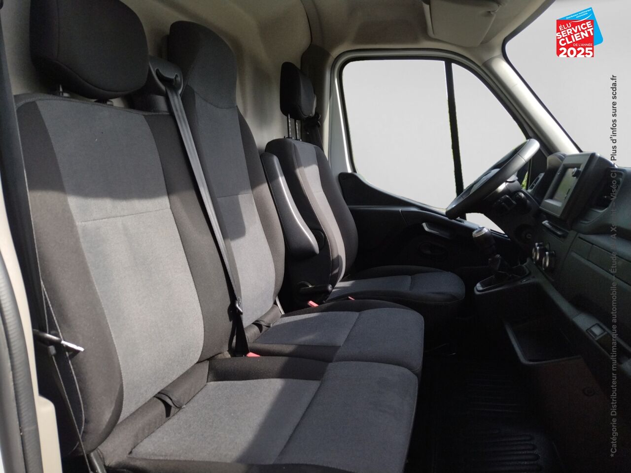 Véhicule d'occasion RENAULT MASTER FG F3500 L2H2 2.3 DCI 135CH GRAND CONFORT E6 GPS RADAR AR chez Renault Sélestat