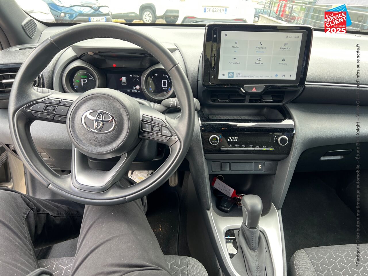 Véhicule d'occasion TOYOTA YARIS CROSS 116H DESIGN MY22 chez Toyota Besançon