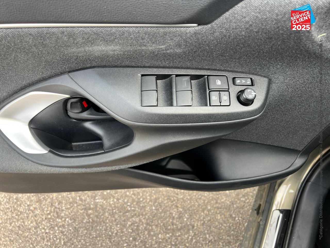 Véhicule d'occasion TOYOTA YARIS CROSS 116H DESIGN MY22 chez Toyota Besançon