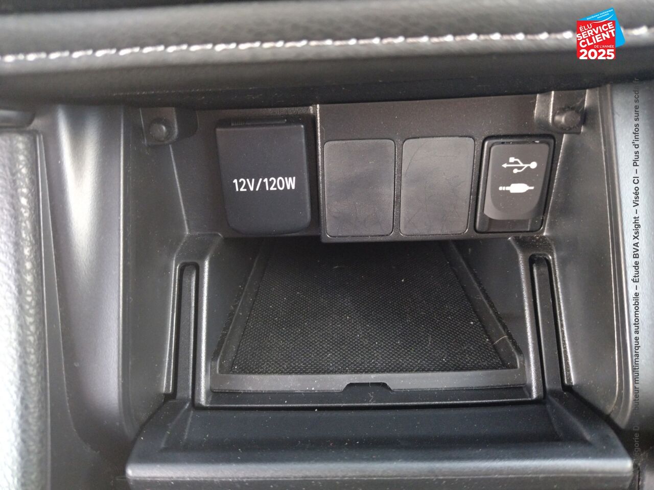 Véhicule d'occasion TOYOTA AURIS 1.2 TURBO 116CH DESIGN CAMERA chez Fiat Colmar
