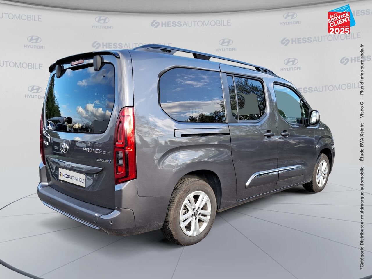 Véhicule d'occasion TOYOTA PROACE CITY VERSO PROACE VERSO LONG ELECTRIC 50 KWH EXECUTIVE CAMERA CARPLAY chez Toyota Thionville
