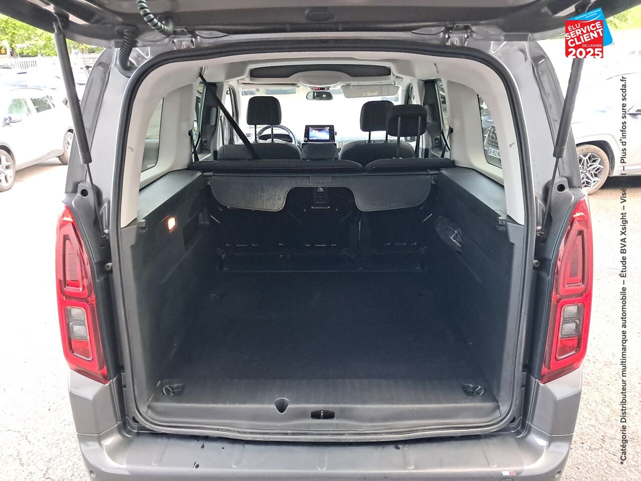 Véhicule d'occasion TOYOTA PROACE CITY VERSO PROACE VERSO LONG ELECTRIC 50 KWH EXECUTIVE CAMERA CARPLAY chez Toyota Thionville