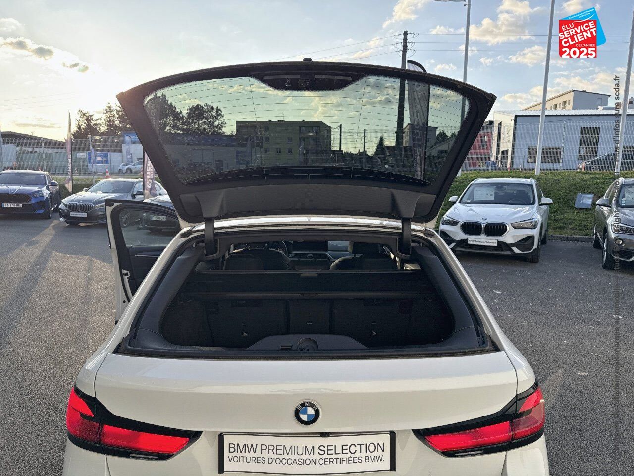 Véhicule d'occasion BMW SERIE 5 TOURING 520DA XDRIVE 190CH M SPORT STEPTRONIC chez Toyota Thionville
