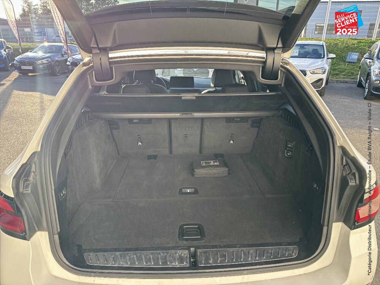 Véhicule d'occasion BMW SERIE 5 TOURING 520DA XDRIVE 190CH M SPORT STEPTRONIC chez Toyota Thionville