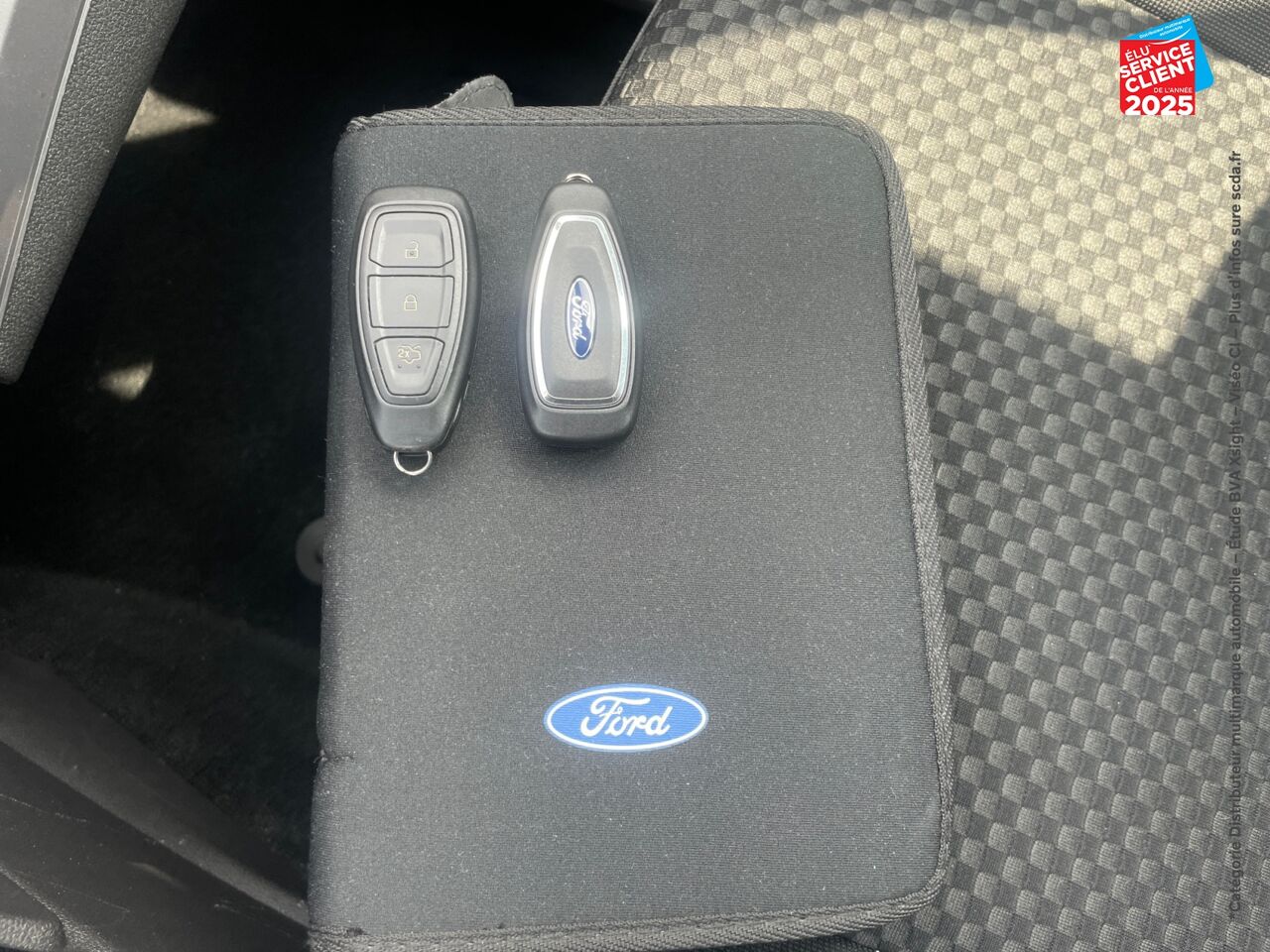 Véhicule d'occasion FORD C-MAX 1.0 ECOBOOST 125CH STOP/START TITANIUM EURO6.2 CAMERA chez Toyota Thionville