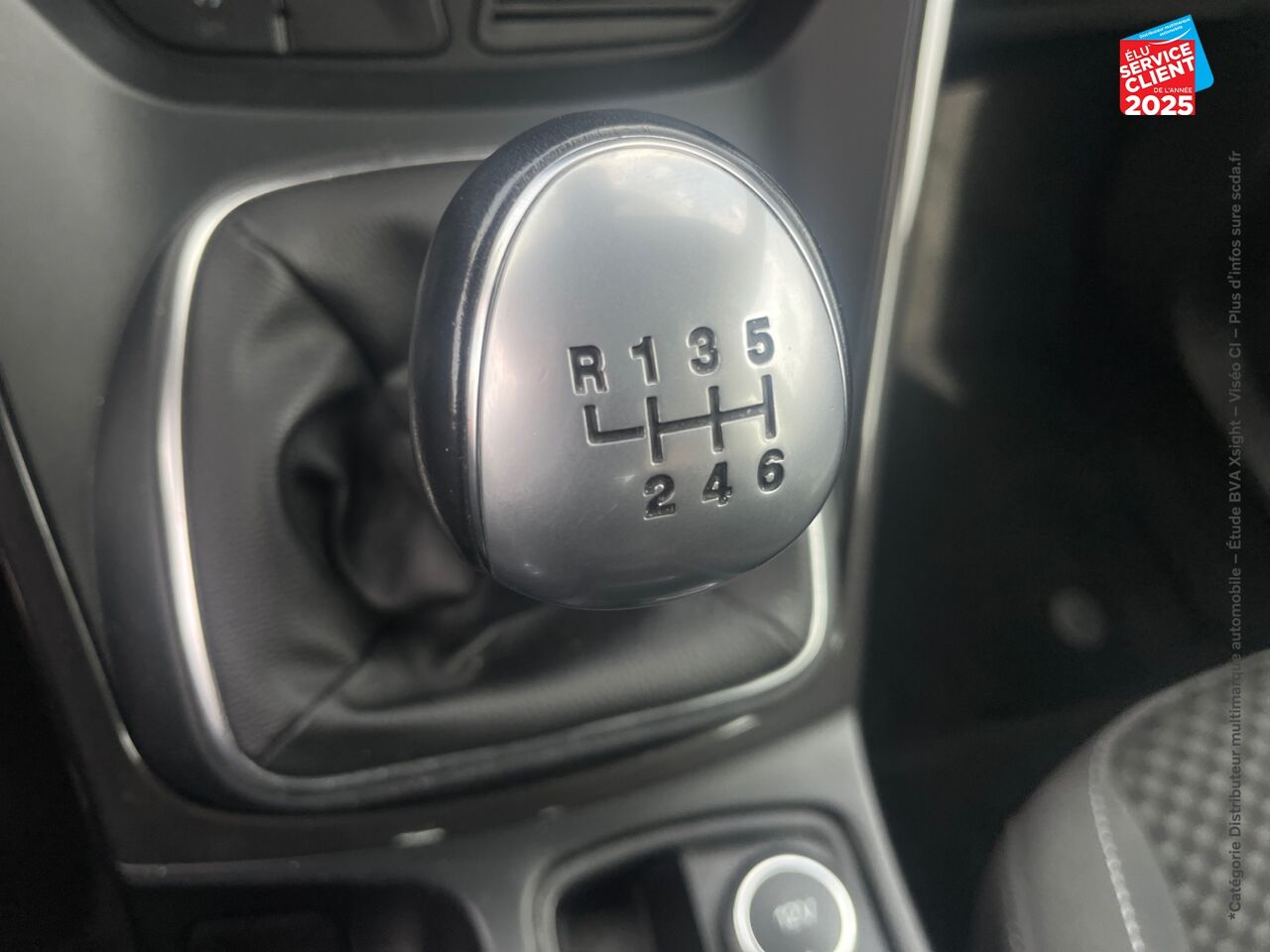 Véhicule d'occasion FORD C-MAX 1.0 ECOBOOST 125CH STOP/START TITANIUM EURO6.2 CAMERA chez Toyota Thionville