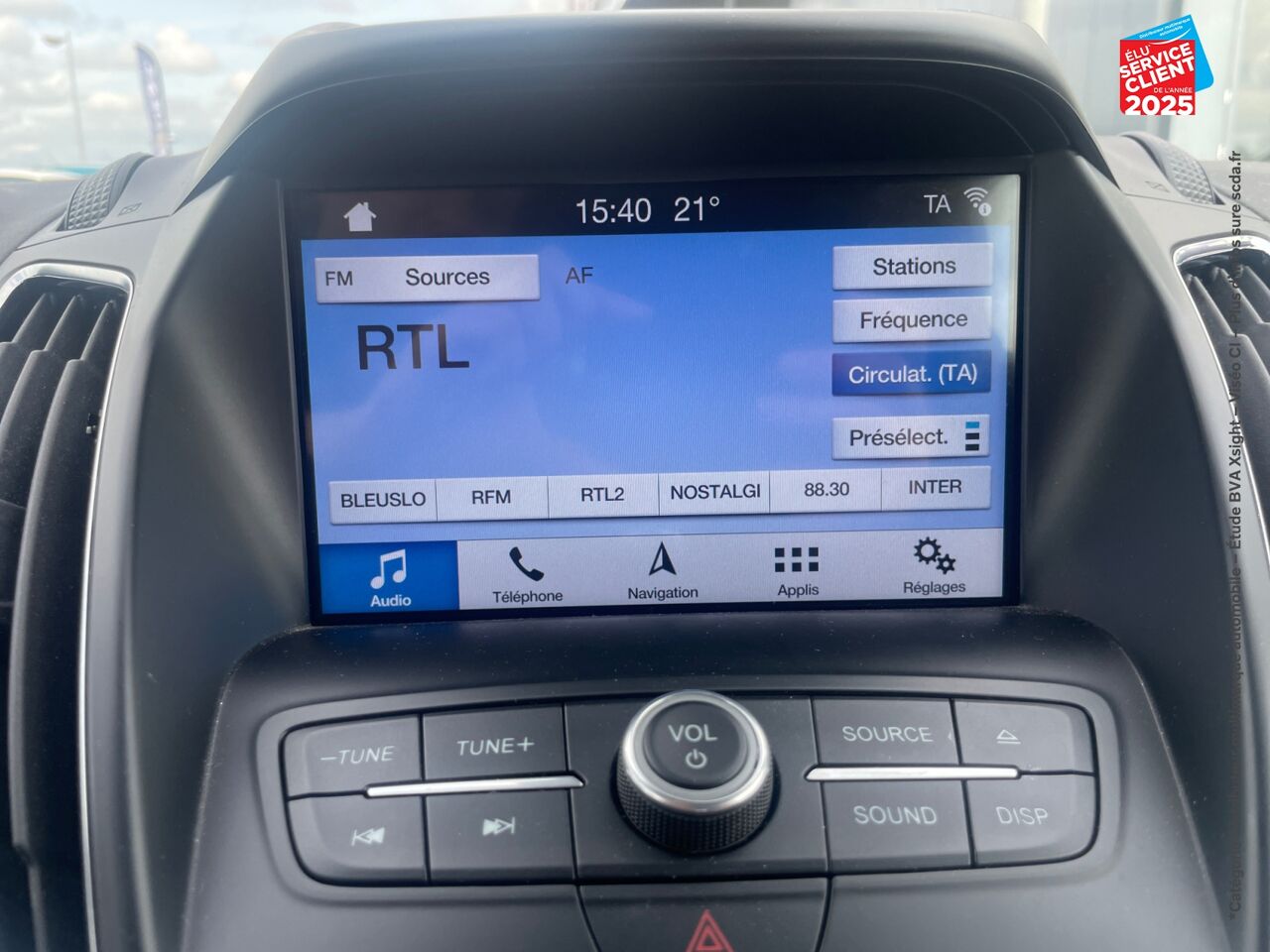 Véhicule d'occasion FORD C-MAX 1.0 ECOBOOST 125CH STOP/START TITANIUM EURO6.2 CAMERA chez Toyota Thionville