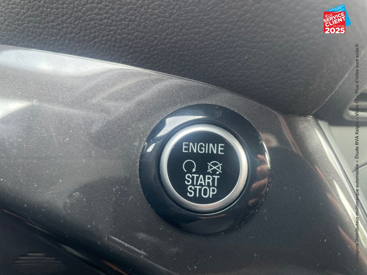 Véhicule d'occasion FORD C-MAX 1.0 ECOBOOST 125CH STOP/START TITANIUM EURO6.2 CAMERA chez Toyota Thionville