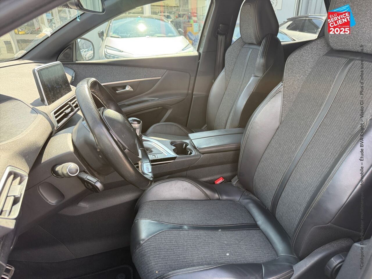 Véhicule d'occasion PEUGEOT 3008 1.2 PURETECH 130CH GT LINE S/S CAMERA GPS chez Renault Saint-Louis