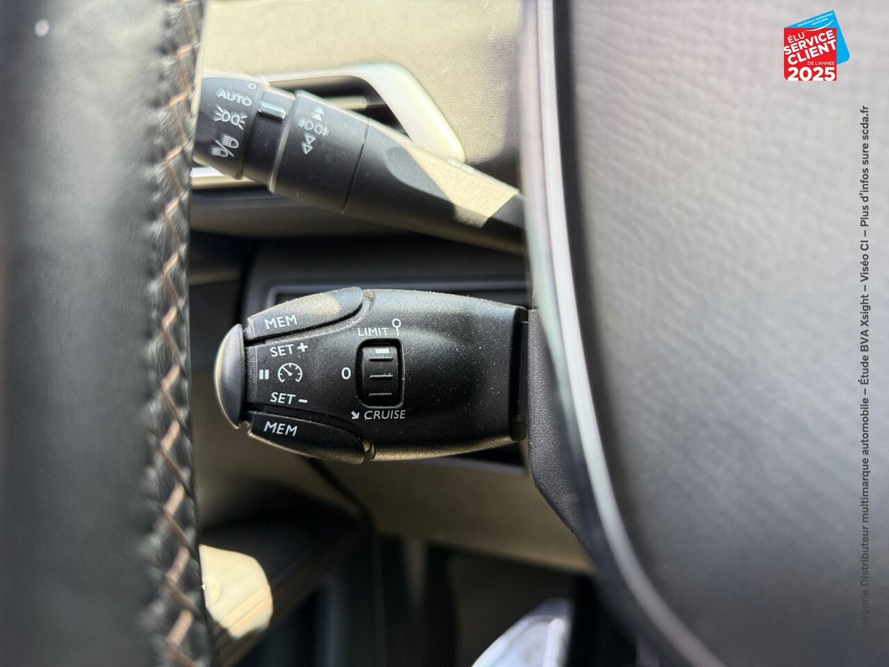 Véhicule d'occasion PEUGEOT 3008 1.2 PURETECH 130CH GT LINE S/S CAMERA GPS chez Renault Saint-Louis