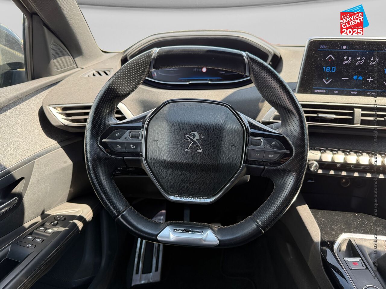 Véhicule d'occasion PEUGEOT 3008 1.2 PURETECH 130CH GT LINE S/S CAMERA GPS chez Renault Saint-Louis