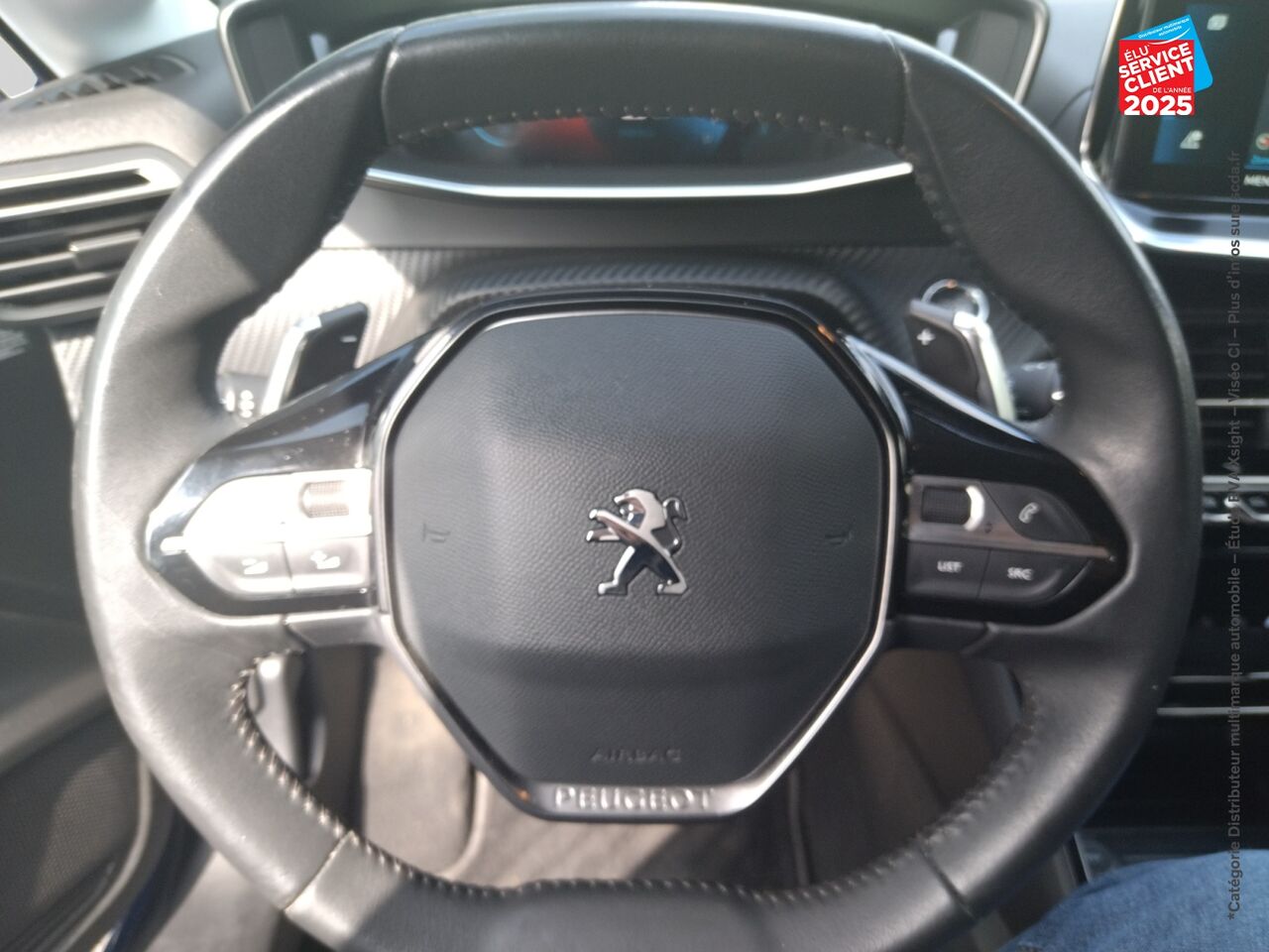 Véhicule d'occasion PEUGEOT 208 1.2 PURETECH 100CH S/S ALLURE BUSINESS EAT8 CAMERA chez Renault Colmar