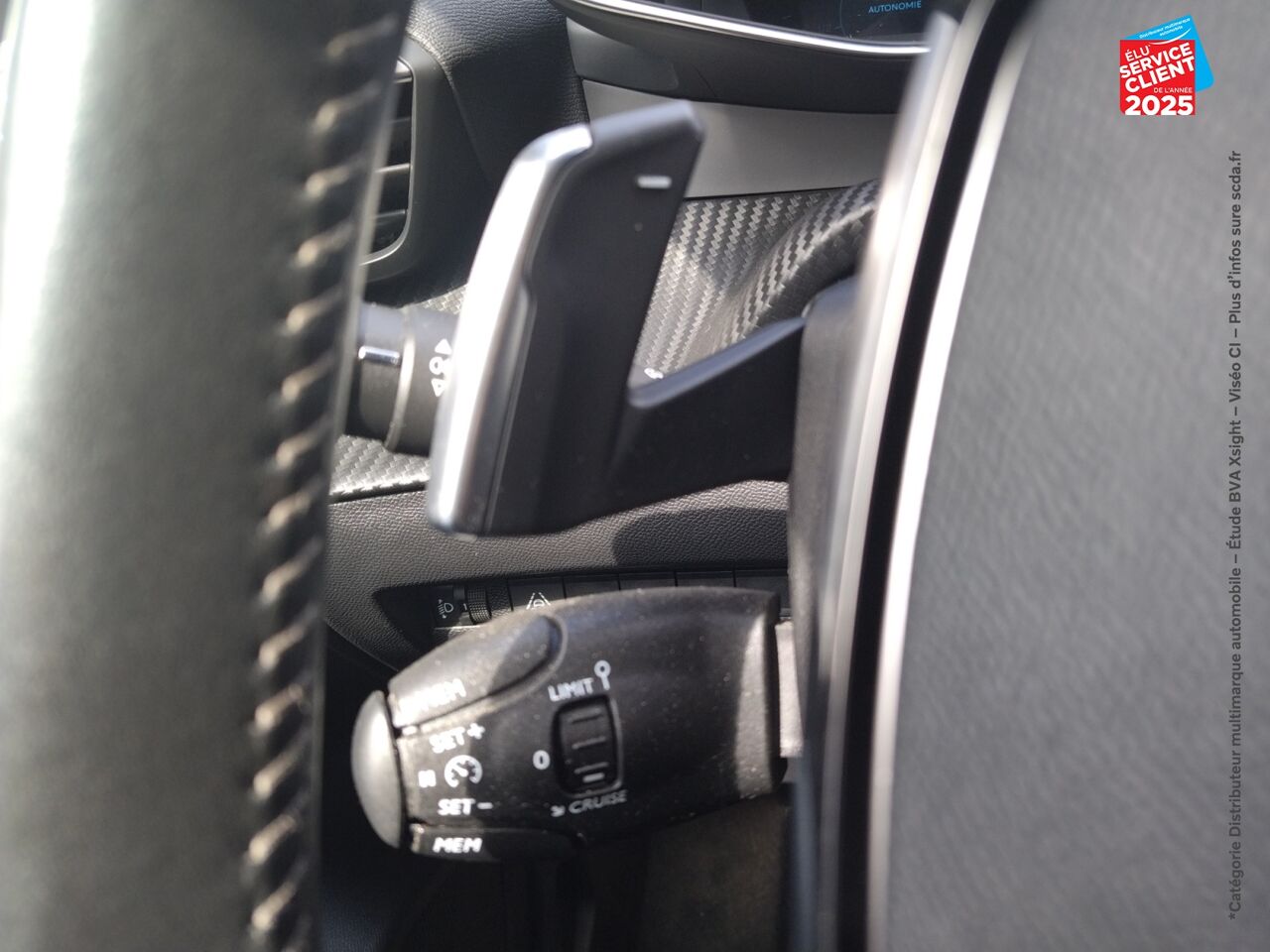 Véhicule d'occasion PEUGEOT 208 1.2 PURETECH 100CH S/S ALLURE BUSINESS EAT8 CAMERA chez Renault Colmar