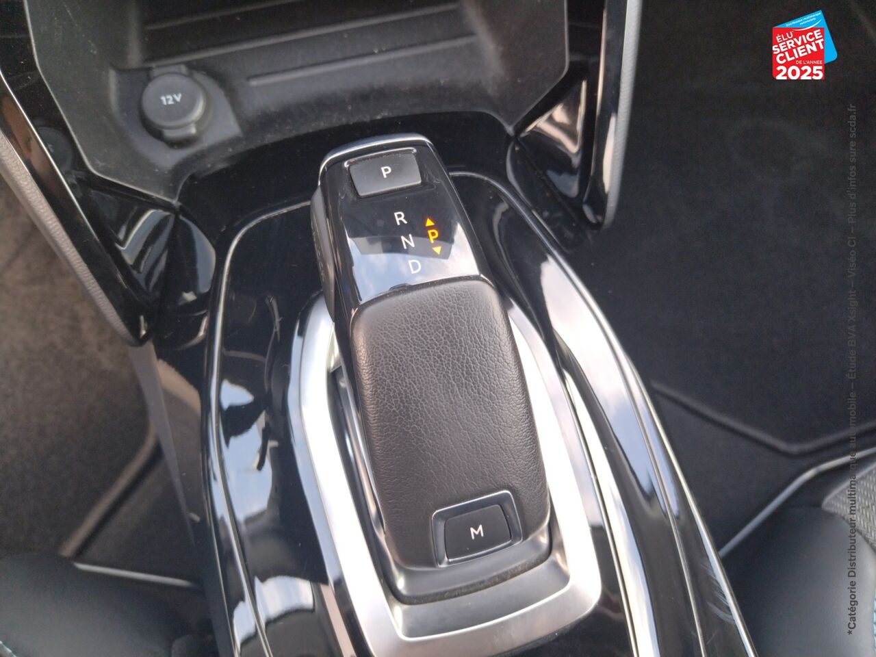 Véhicule d'occasion PEUGEOT 208 1.2 PURETECH 100CH S/S ALLURE BUSINESS EAT8 CAMERA chez Renault Colmar