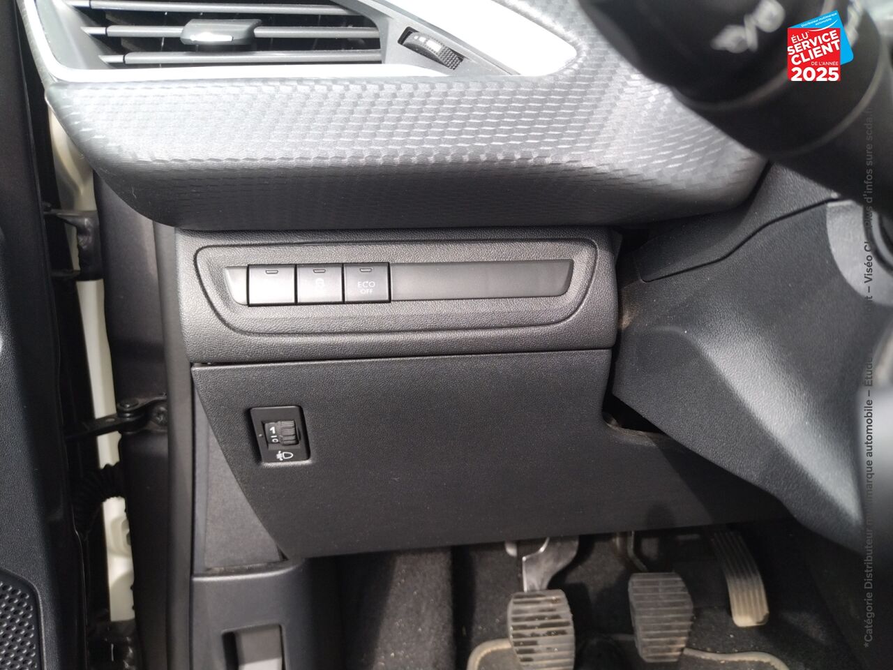 Véhicule d'occasion PEUGEOT 2008 1.2 PURETECH 110CH ALLURE SS chez Dacia Mulhouse