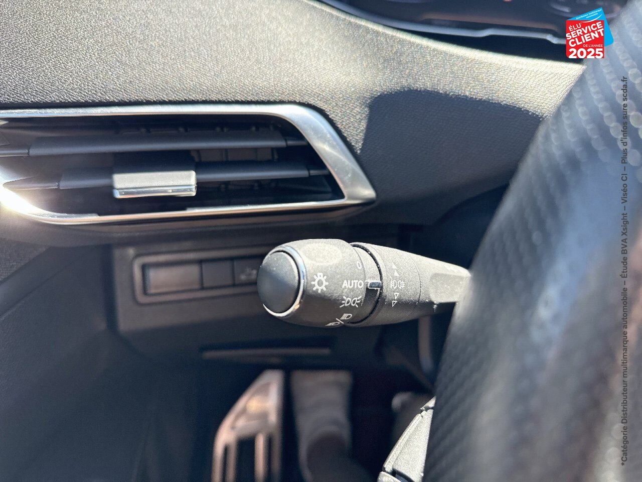 Véhicule d'occasion PEUGEOT 3008 1.2 PURETECH 130CH SS GT LINE chez Hyundai Reims