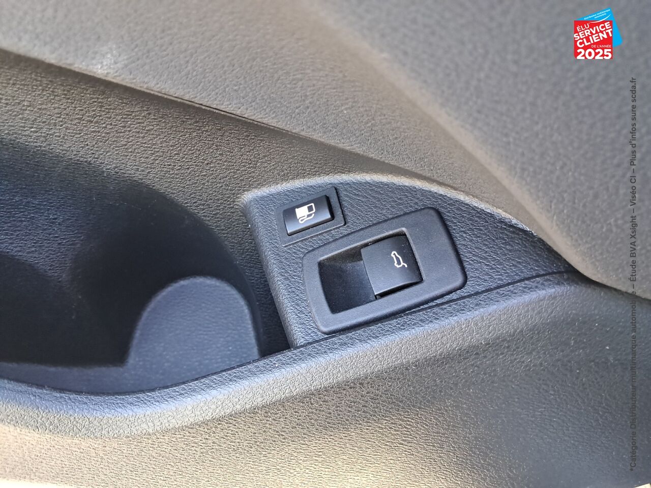 Véhicule d'occasion BMW X2 XDRIVE25EA 220CH M SPORT EURO6D-T SIEGE CHAUF CAMERA GPS HKARDON chez BMW Belfort