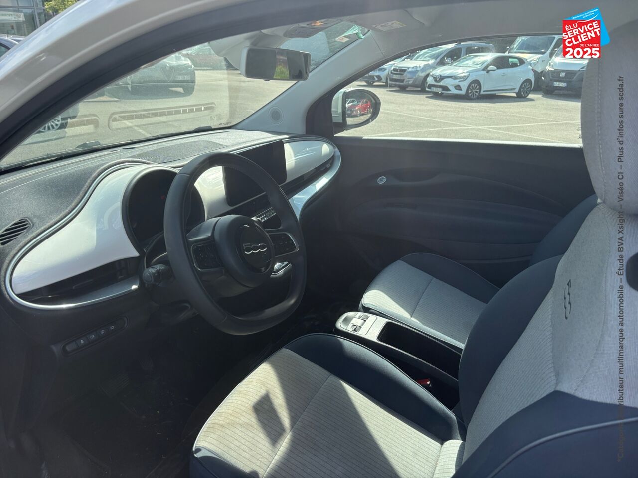 Véhicule d'occasion FIAT 500 E 118CH ICONE chez Fiat Besançon