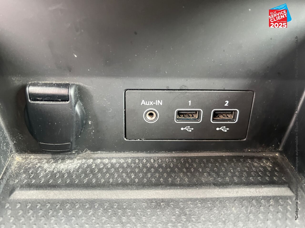 Véhicule d'occasion RENAULT CAPTUR 1.6 E-TECH PLUG-IN 160CH INTENS chez HESS Automobile