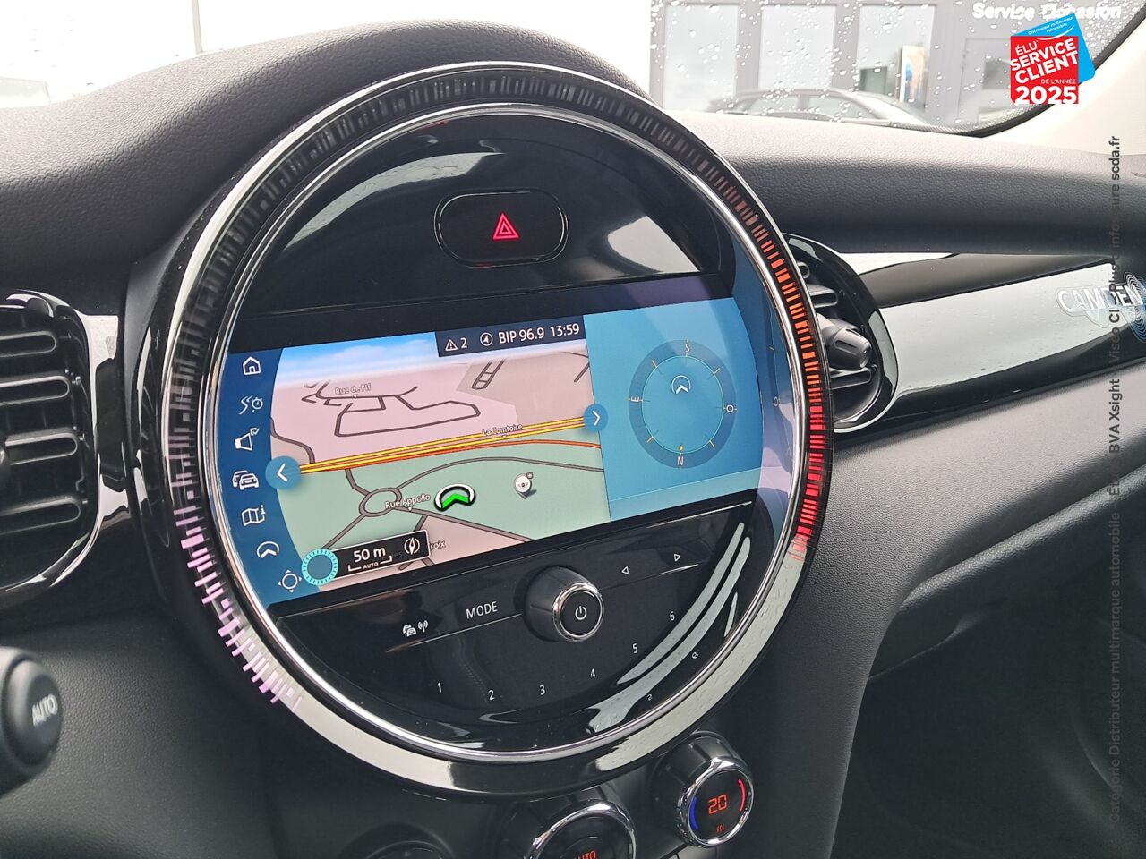 Véhicule d'occasion MINI MINI ONE 102CH EDITION CAMDEN BVA7 TPANO GPS chez Renault Colmar