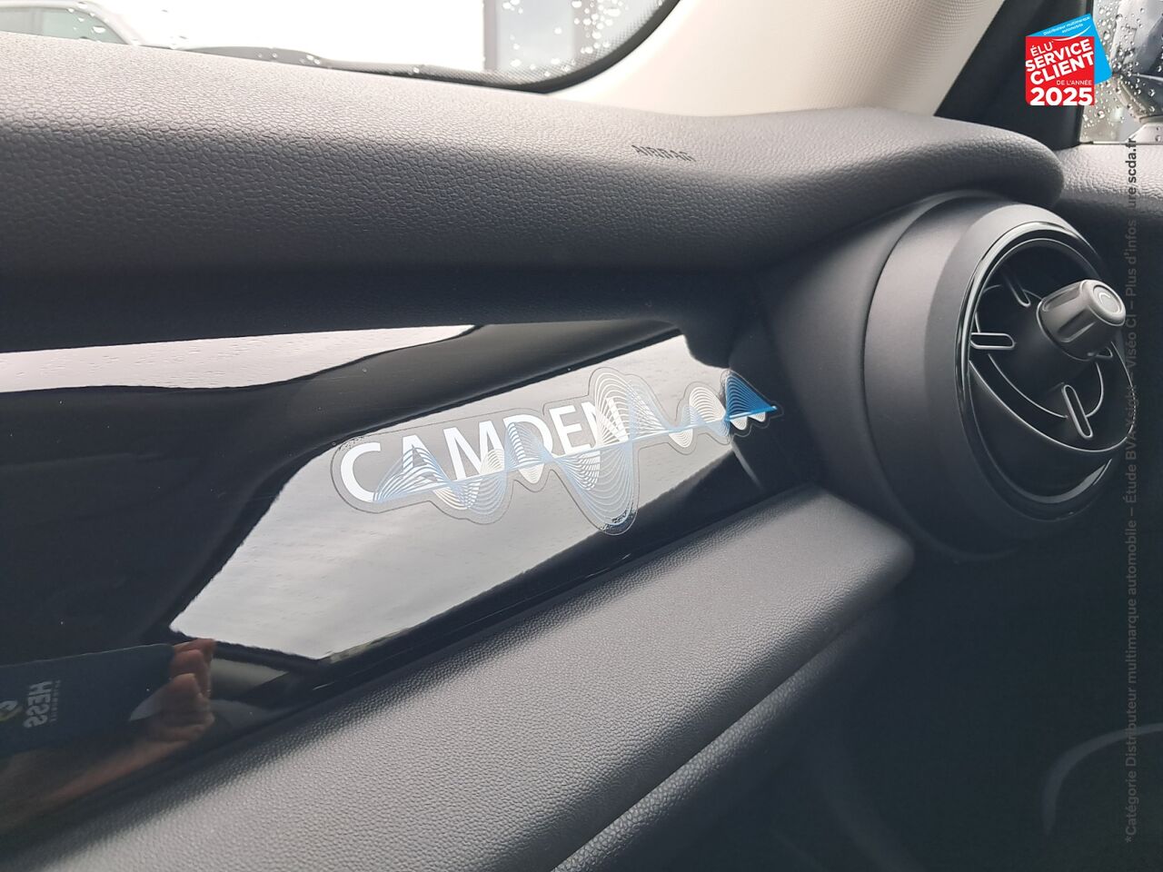 Véhicule d'occasion MINI MINI ONE 102CH EDITION CAMDEN BVA7 TPANO GPS chez Renault Colmar